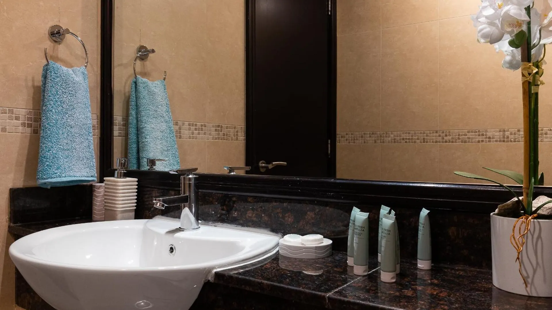 Stylish Apartment In Jlt-Prime Location, Near Metro & Marina Dubai